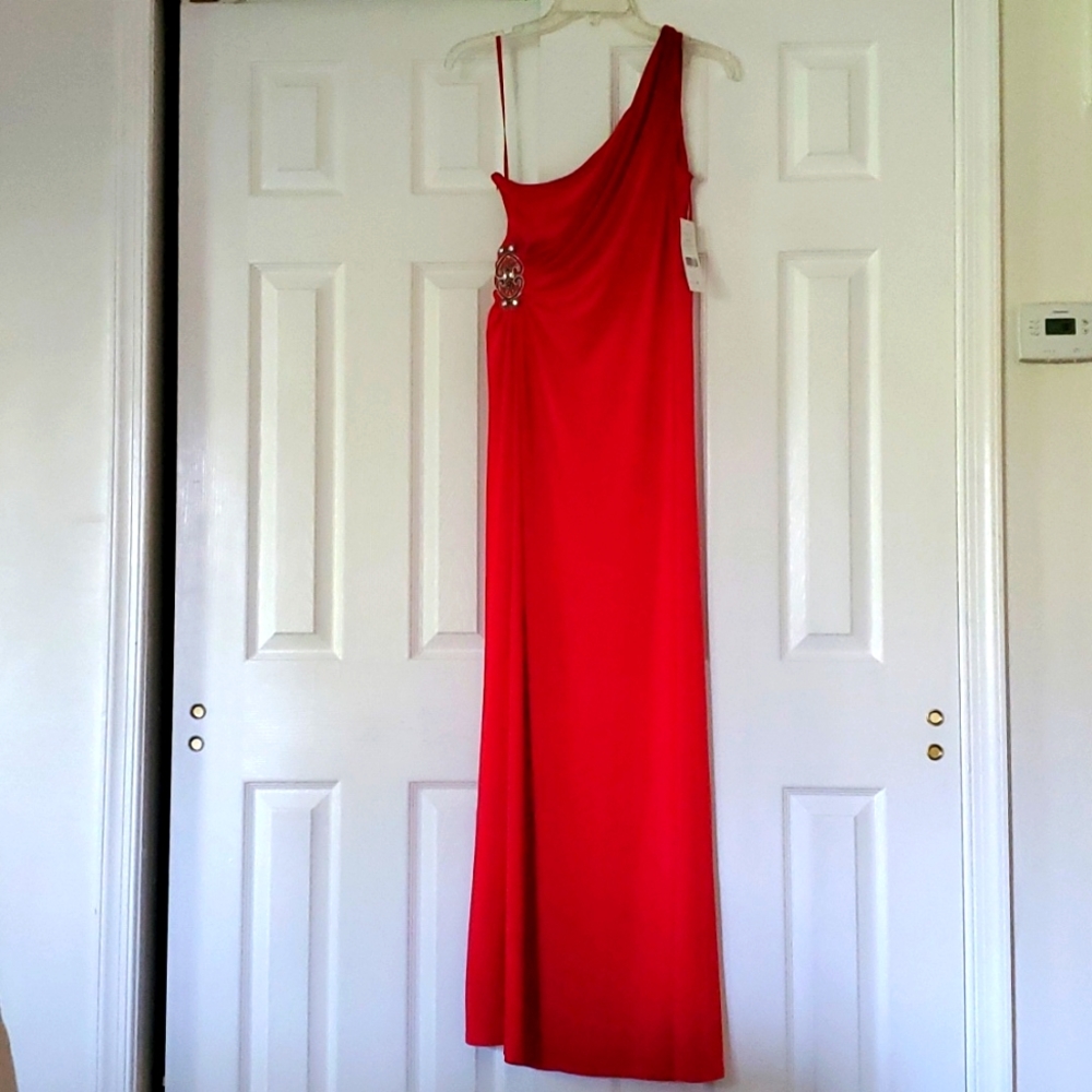 NWT: ELIZA J NEW YORK PROM/WEDDING DRESS 👗